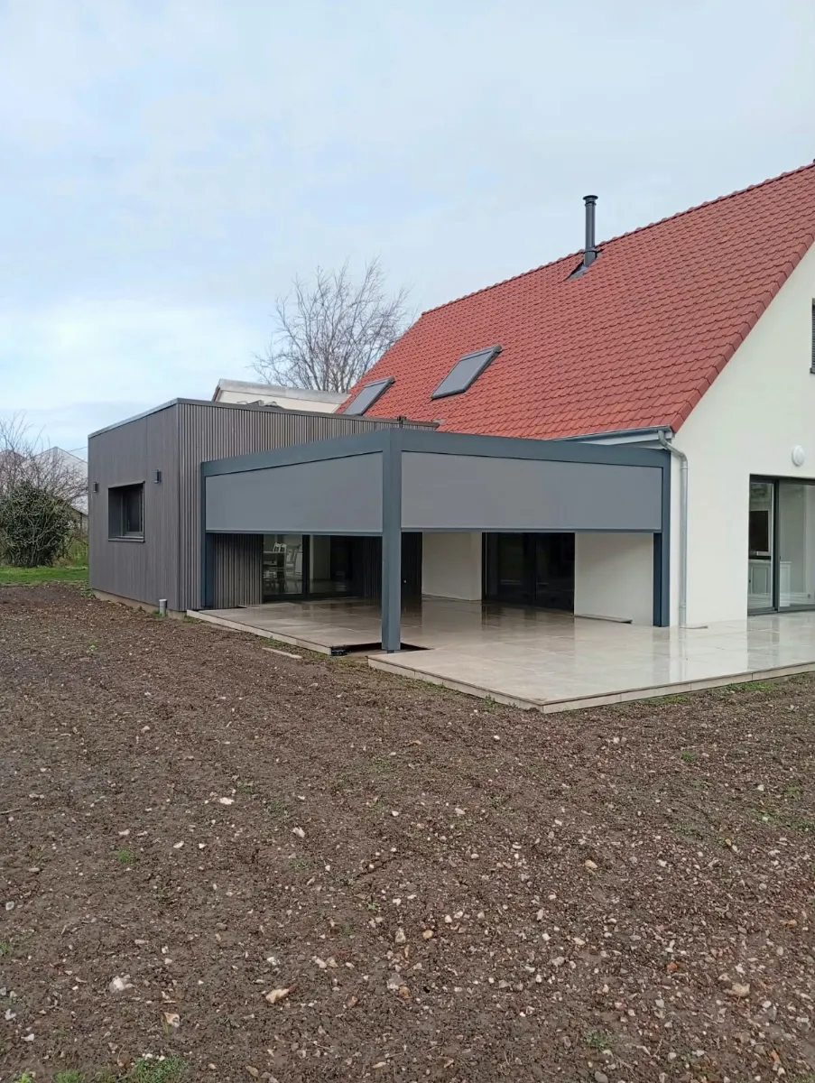 Photo 0